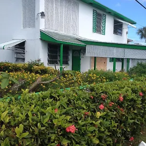  Apartment Rhonda's Abode1 And 2 Bahamas